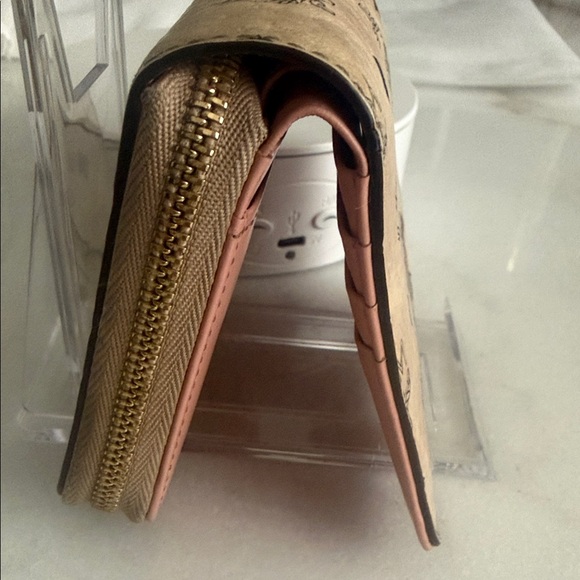 MCM Printed Compact Wallet with Rabbit Appliqué - Picture 4 of 9